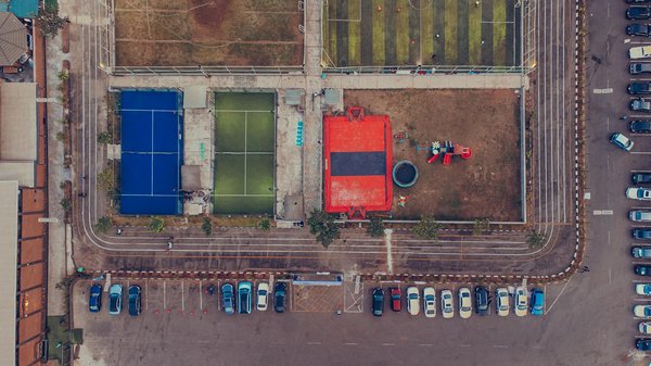 Entraînement des pectoraux : faire appel à un coach est-ce nécessaire ?